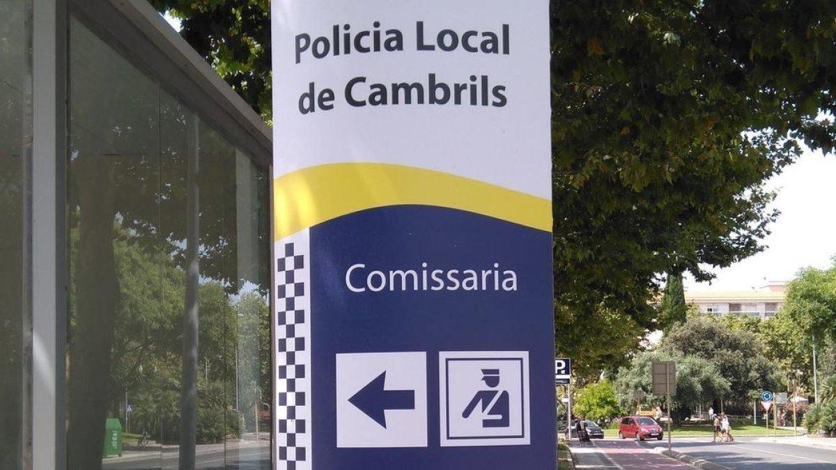 Detenido en Cambrils por agredir a su pareja en presencia de su hija