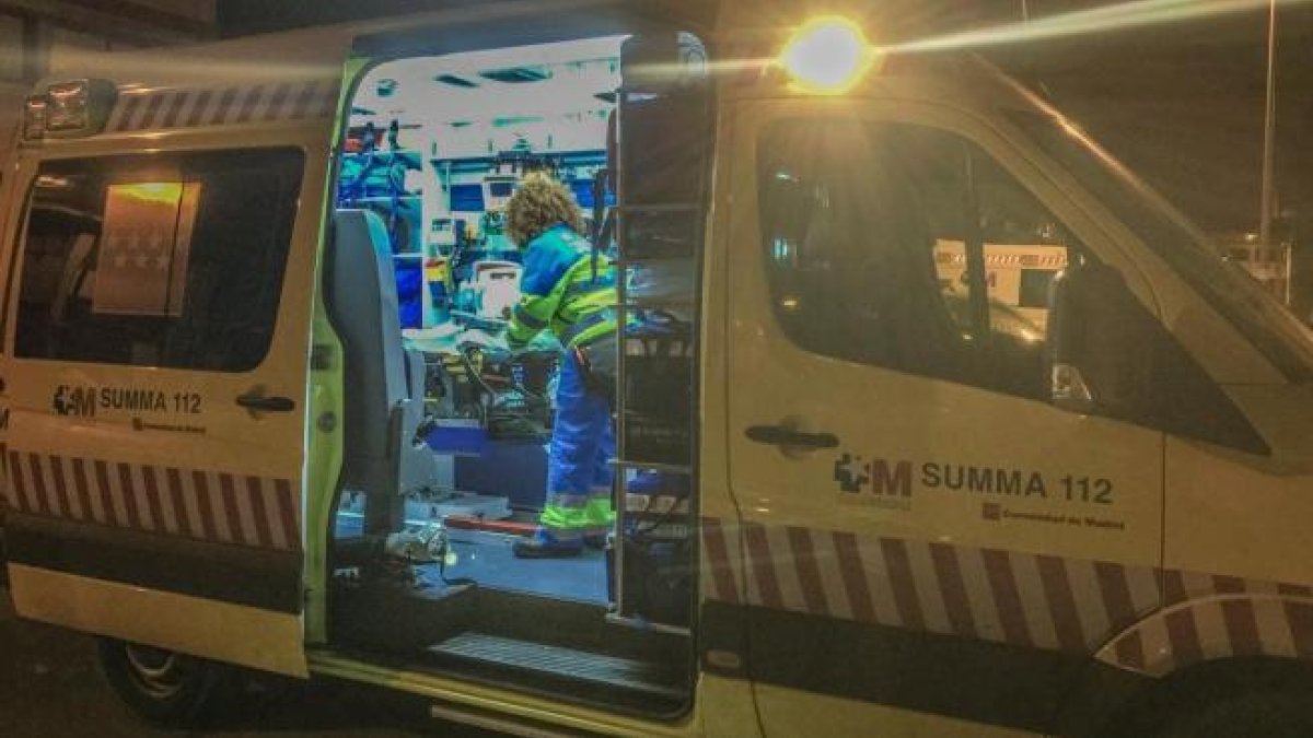 Los padres de un joven de 23 años que murió asfixiado acusan el SUMA 112 de negligencia: «Su hijo está un poco tocado»