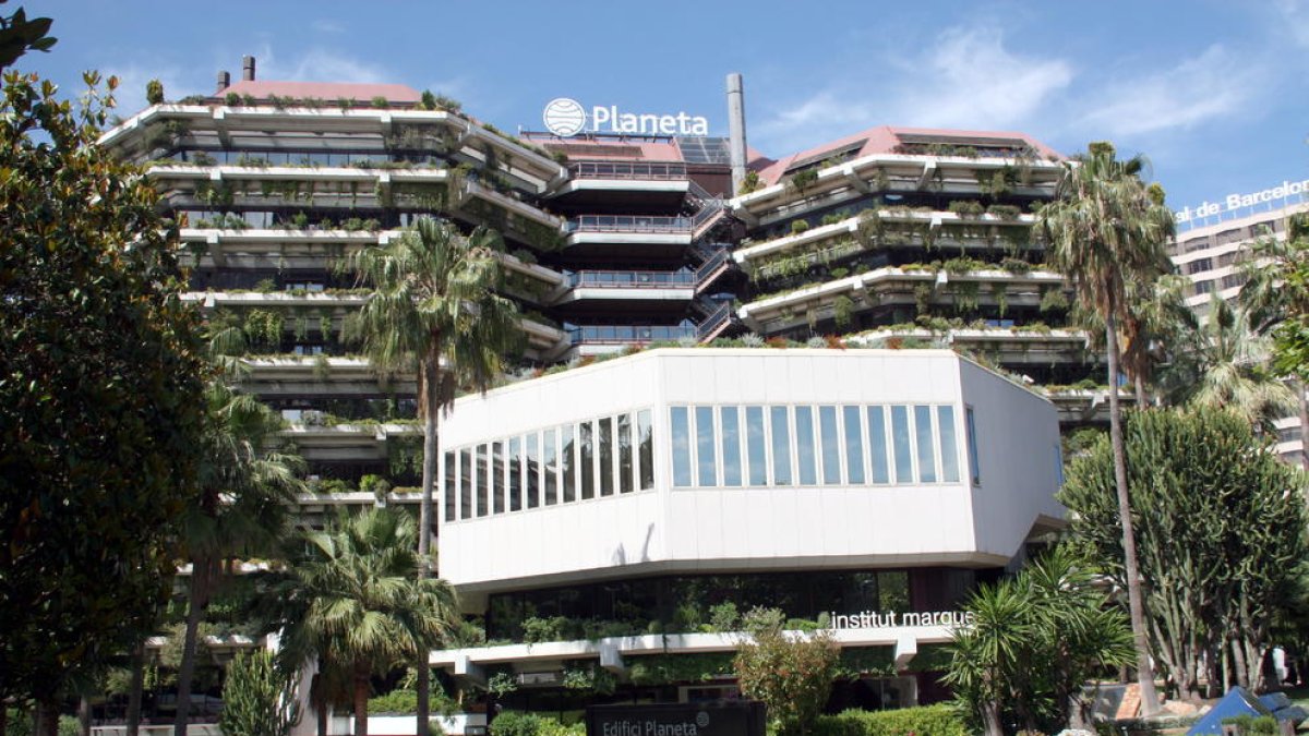 Planeta cierra el Círculo de Lectores