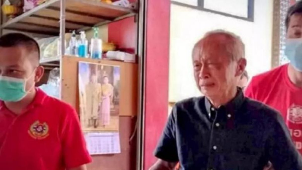 Un tailandés espera 21 años para incinerar a su mujer muerta, con la que seguía durmiendo