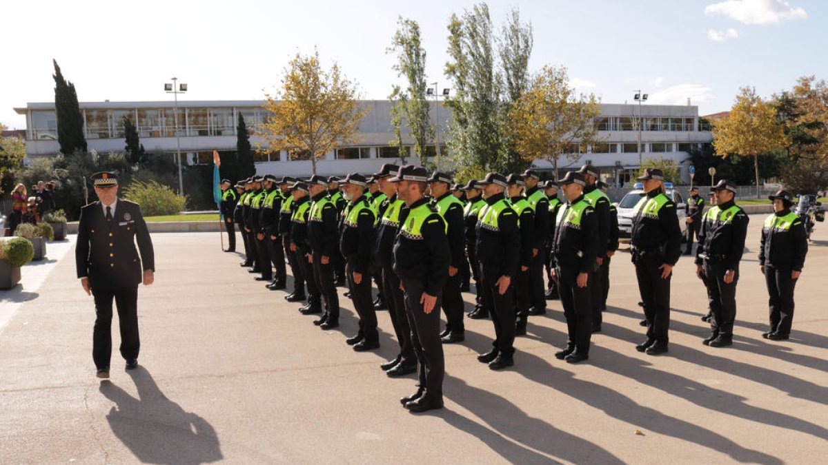policía camarines, distinciones, recompensas, santo miquel