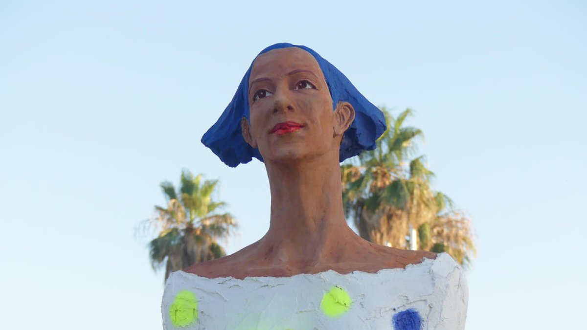 Salou acoge una exposición de esculturas de gran formato al Passeig Jaume I