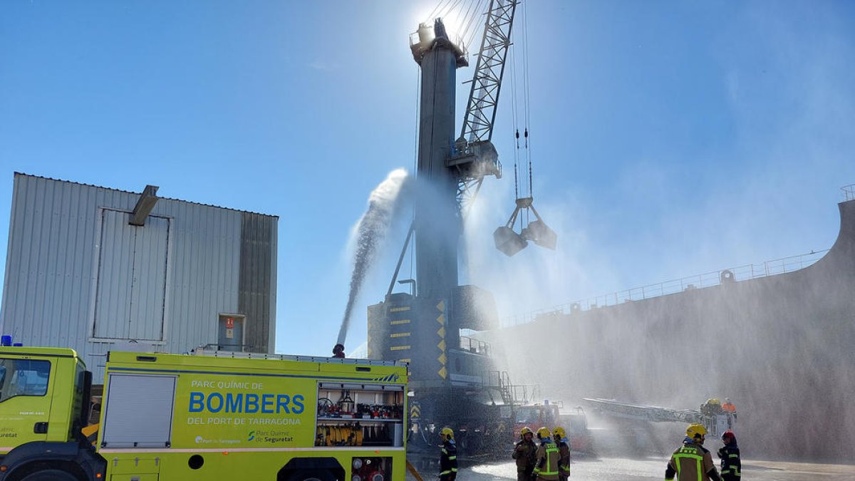 El Parque Químico de Bomberos Puerto Tarragona celebra 20 años de servicio