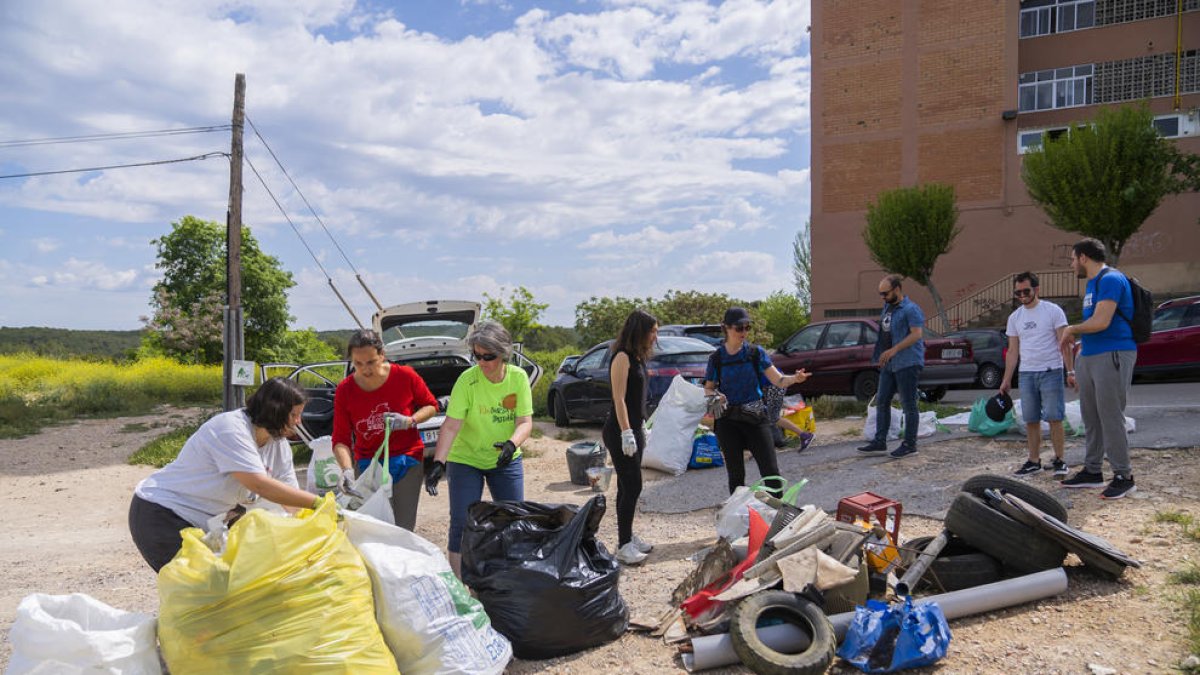L'entitat Al Camp Residu Zero recull uns 150 quilos de brossa a SPiSP