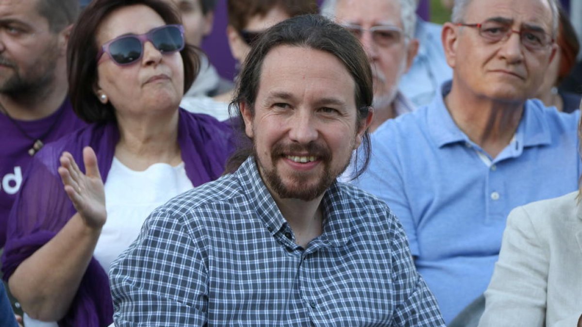 Iglesias insta a deixar els «retrets» i aposta per una coalició entre l'«experiència» del PSOE i la «valentia» de Podem