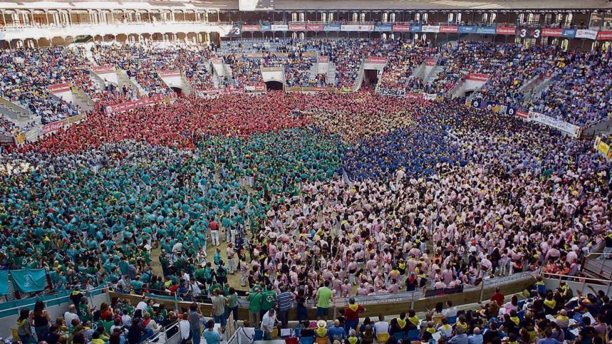 La reanudación culmina con el Concurs de Castells más esperado de la historia