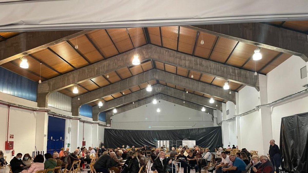 El último crucero de la temporada no ha podido atracar en Tarragona y ha dejado a 750 personas afectadas