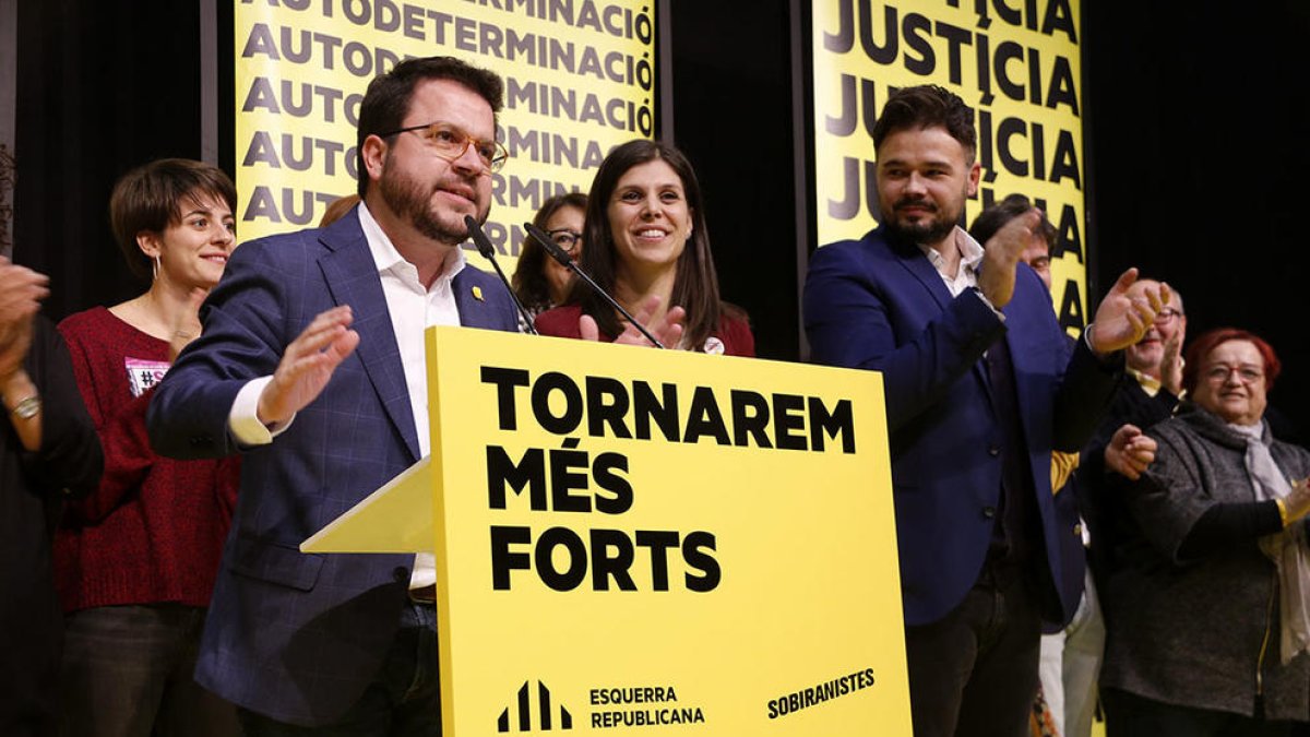 ERC vuelve a ganar en Cataluña con 13 diputados pero no revalida el resultado récord de abril