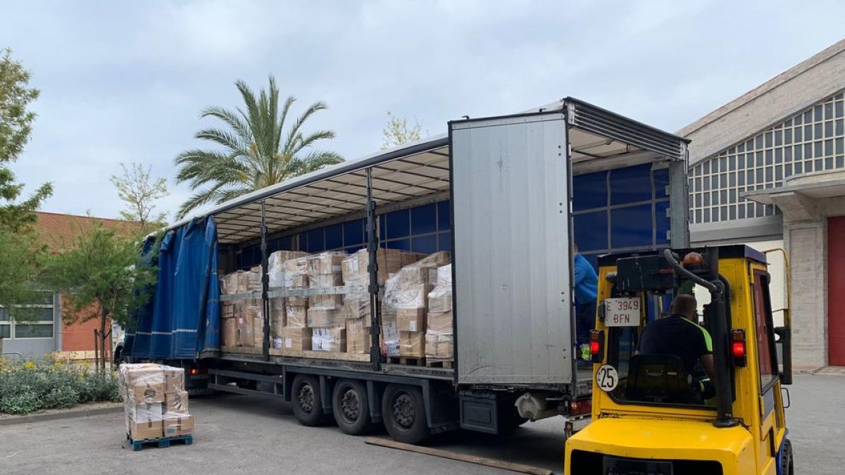 El Port Tarragona envia 21 palets de material humanitari per a Ucraïna