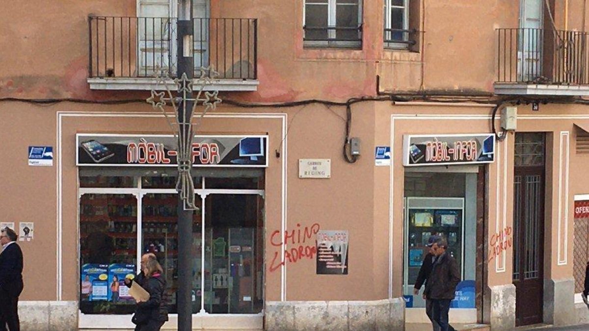 Pintadas, racismo, corsini, tarragona