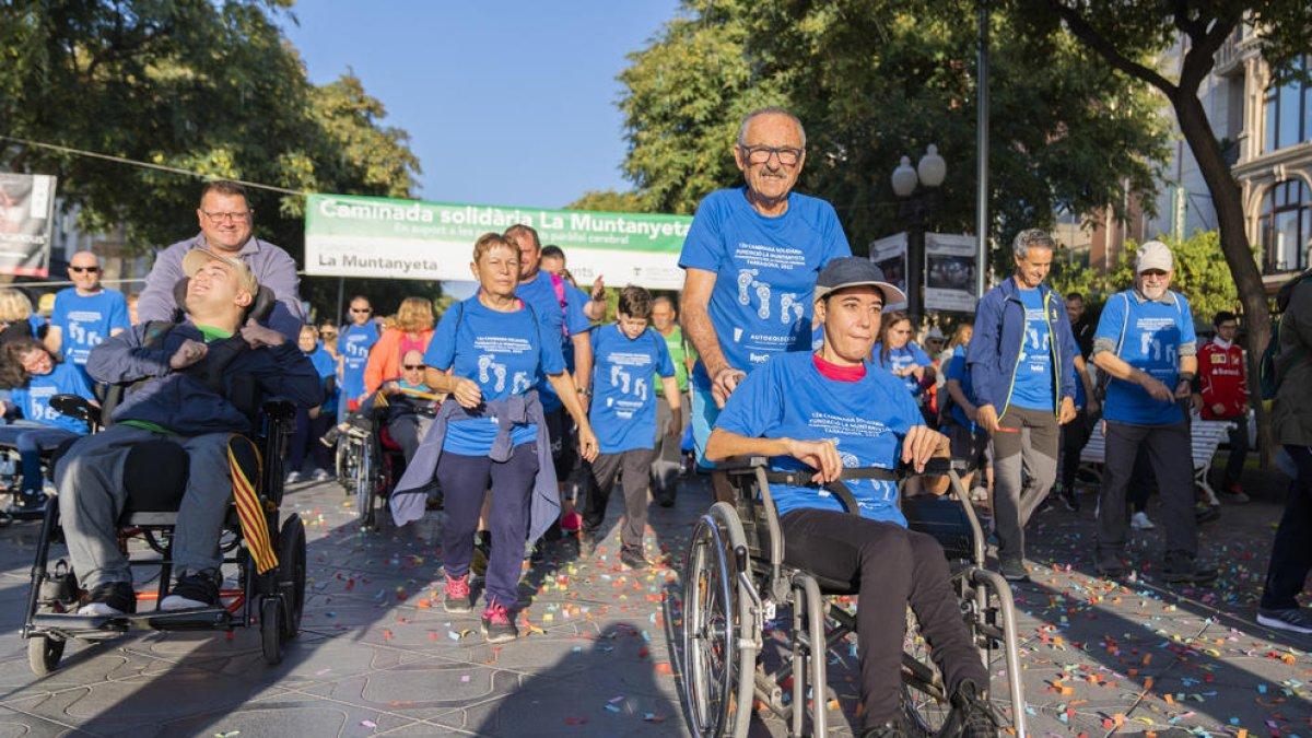 Éxito de participación en la 12.ª caminata solidaria para la Muntanyeta, con cerca de 900 participantes