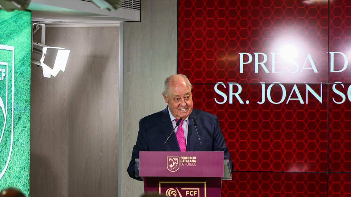 Joan Soteras toma posesión como presidente de la Federación Catalana de Fútbol