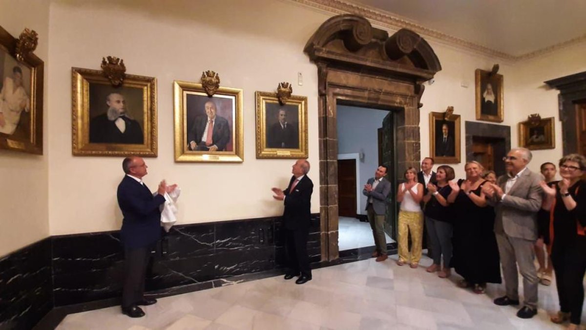 El retrato de Anton Pont Amenós ya figura en la galería de Hijos Ilustres del ayuntamiento de Reus