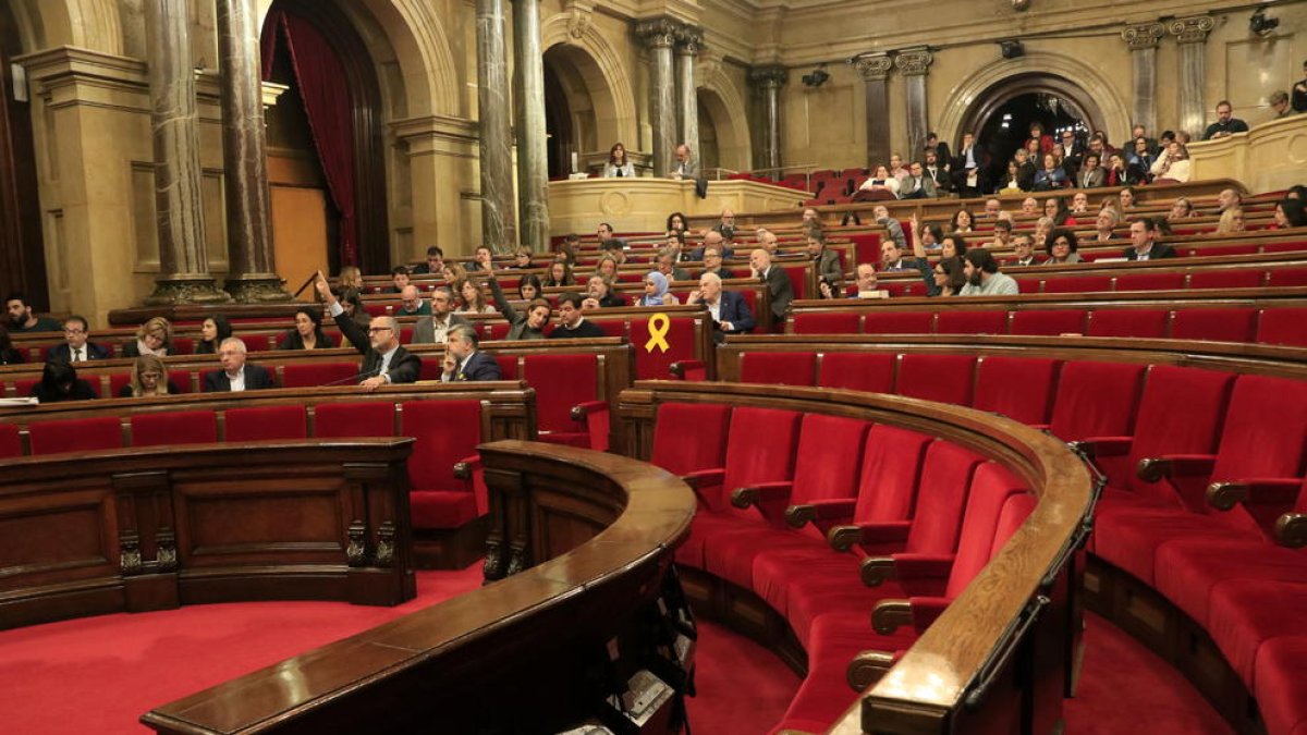 Parlamento, votación moción lagar, autodeteminació
