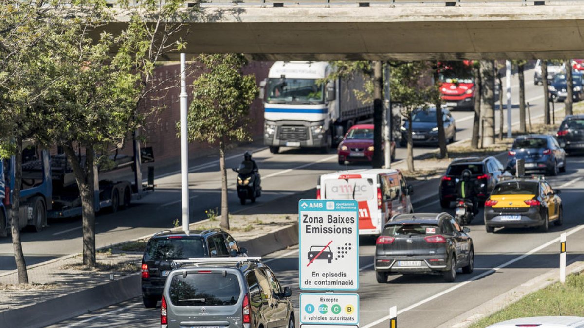Barcelona, ZBE, Zona bajas emisiones, vehículos, contaminación