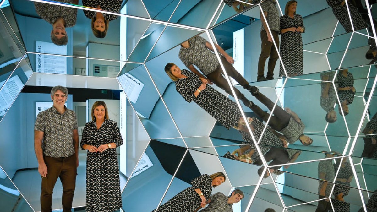 CaixaForum Tarragona presenta una exposición sobre el mundo de los espejos