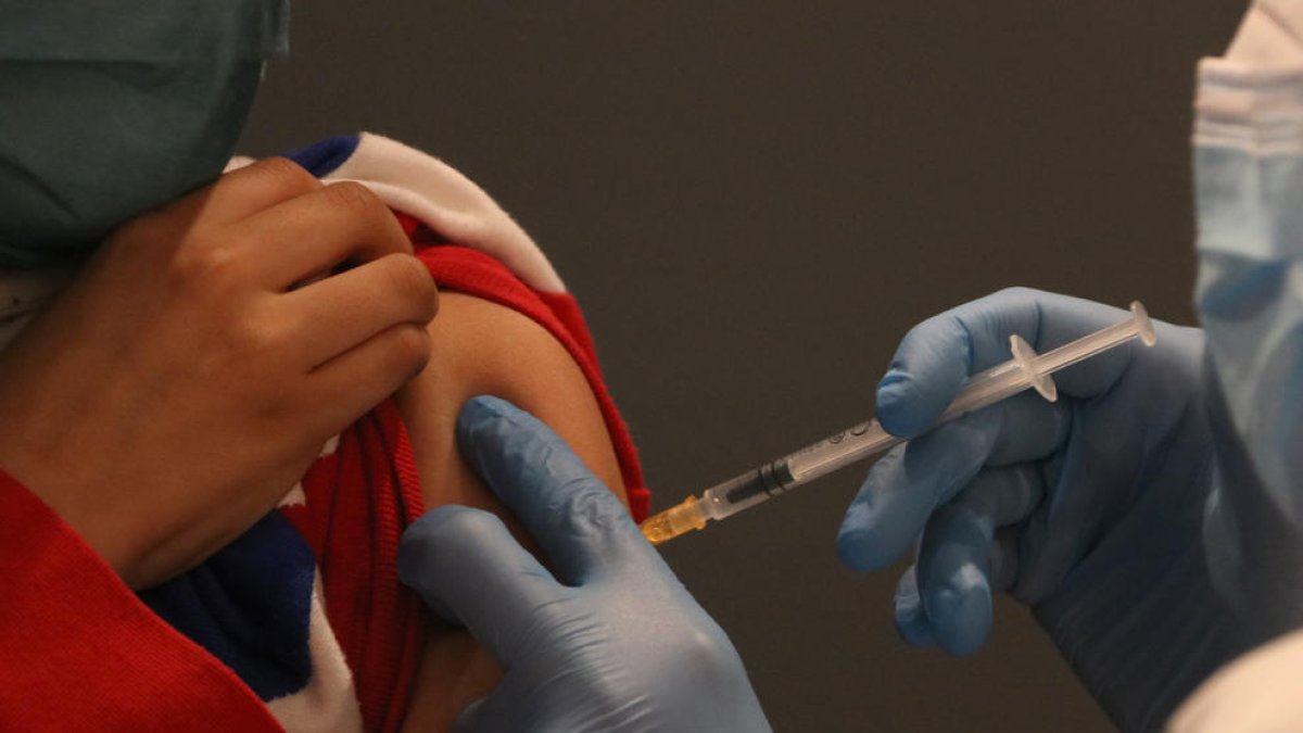 niño, vacuna, covid, coronavirus
