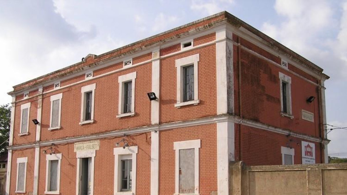 Estación tren, falset, marçà