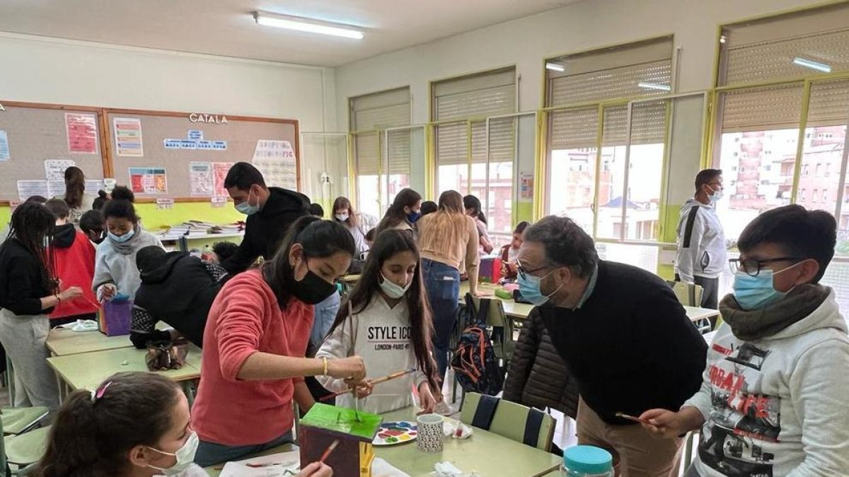 «Biodiversifiquem l'Escola» finalitza a Reus amb una acció oberta al barri i la ciutat