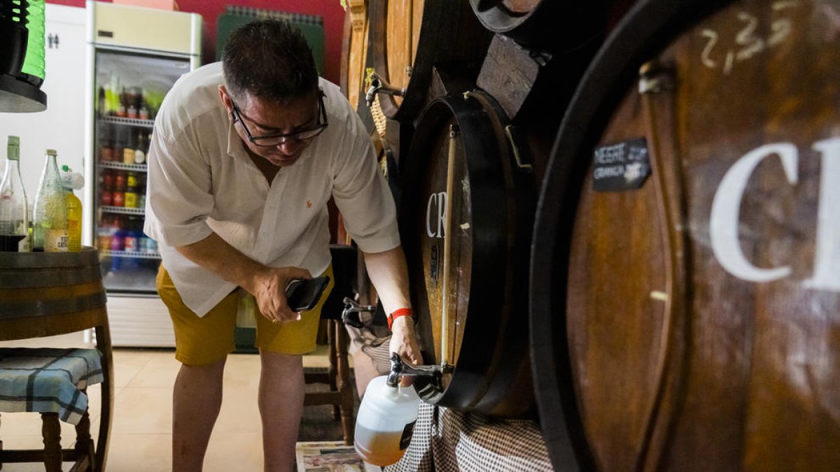 Els intermitents talls de llum provoquen malestar al centre de Reus