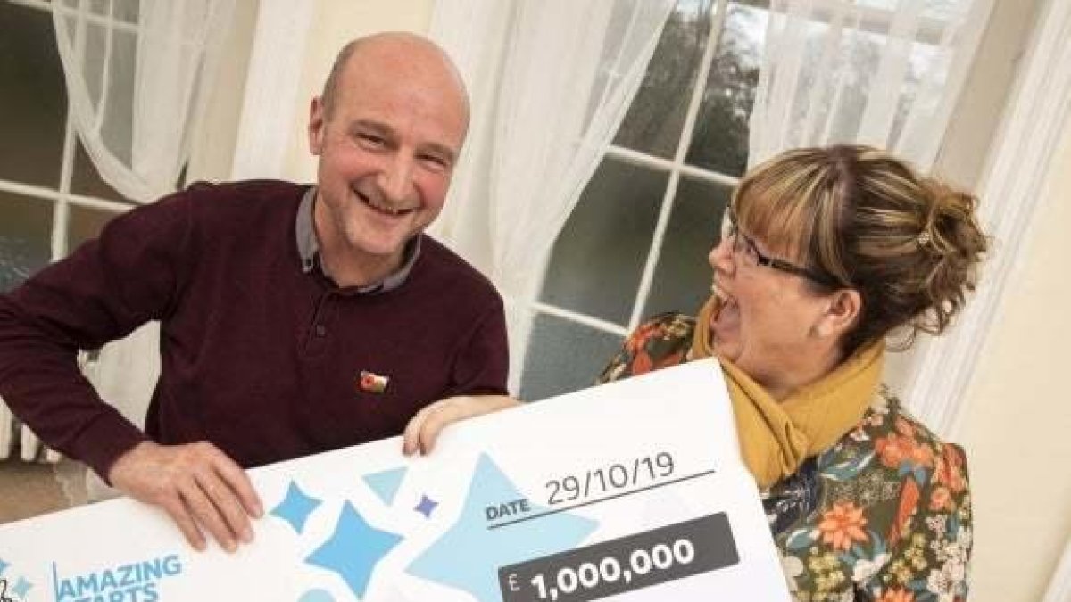 Hambre el millón del Euromillones y el mismo día le dicen que ha superado un cáncer