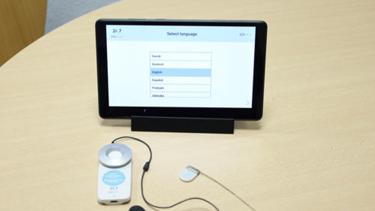 El Hospital del Mar, el primero del Estado que controla a los epilépticos a distancia a través de un sensor