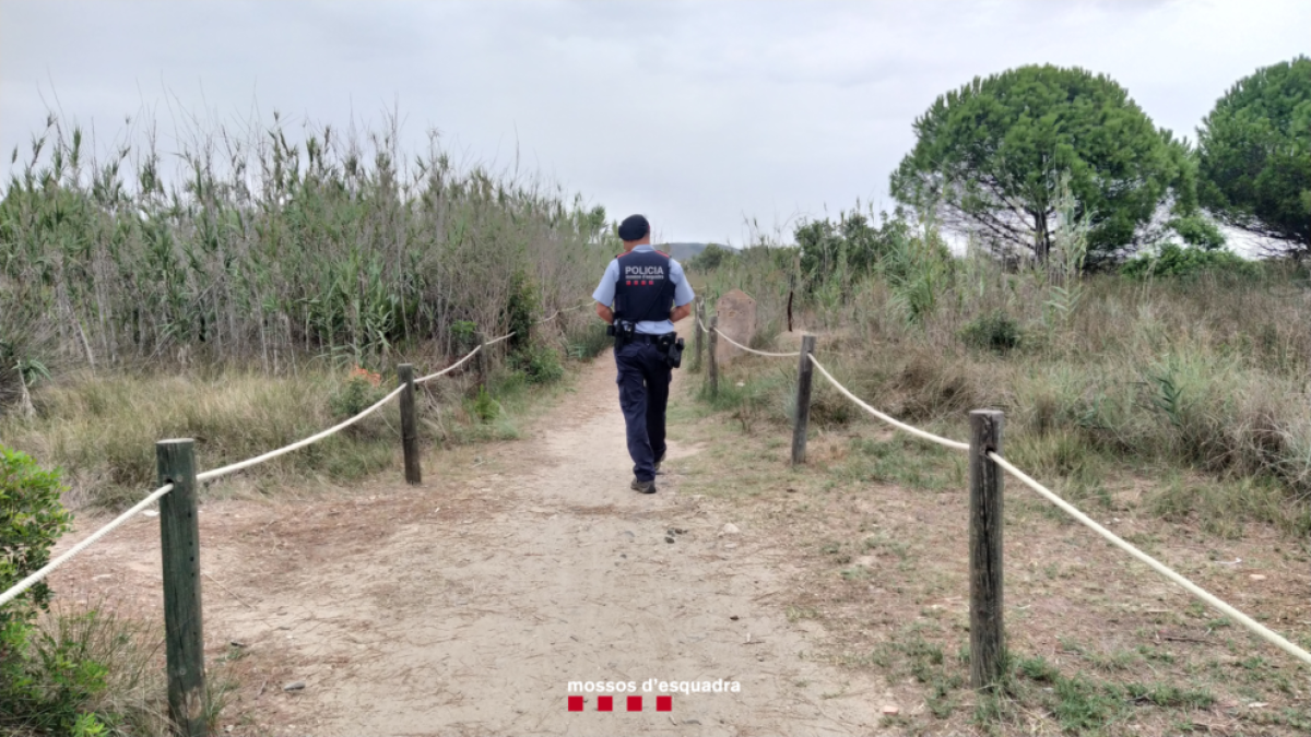 Denunciados por acceder a espacios protegidos de las playas de Torredembarra y Creixell