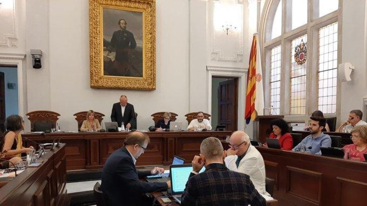 El pleno aprueba la creación del Consejo de la Formación Profesional de Reus