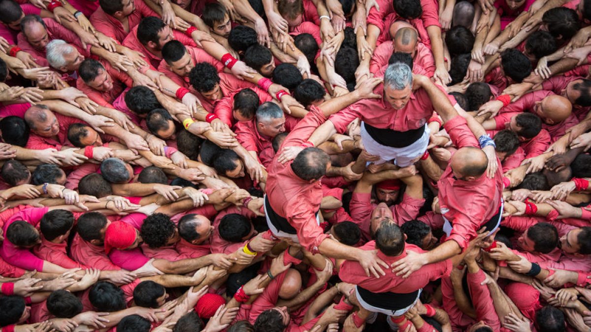 Renoven el conveni de la Càtedra URV per a l'Estudi del Fet Casteller