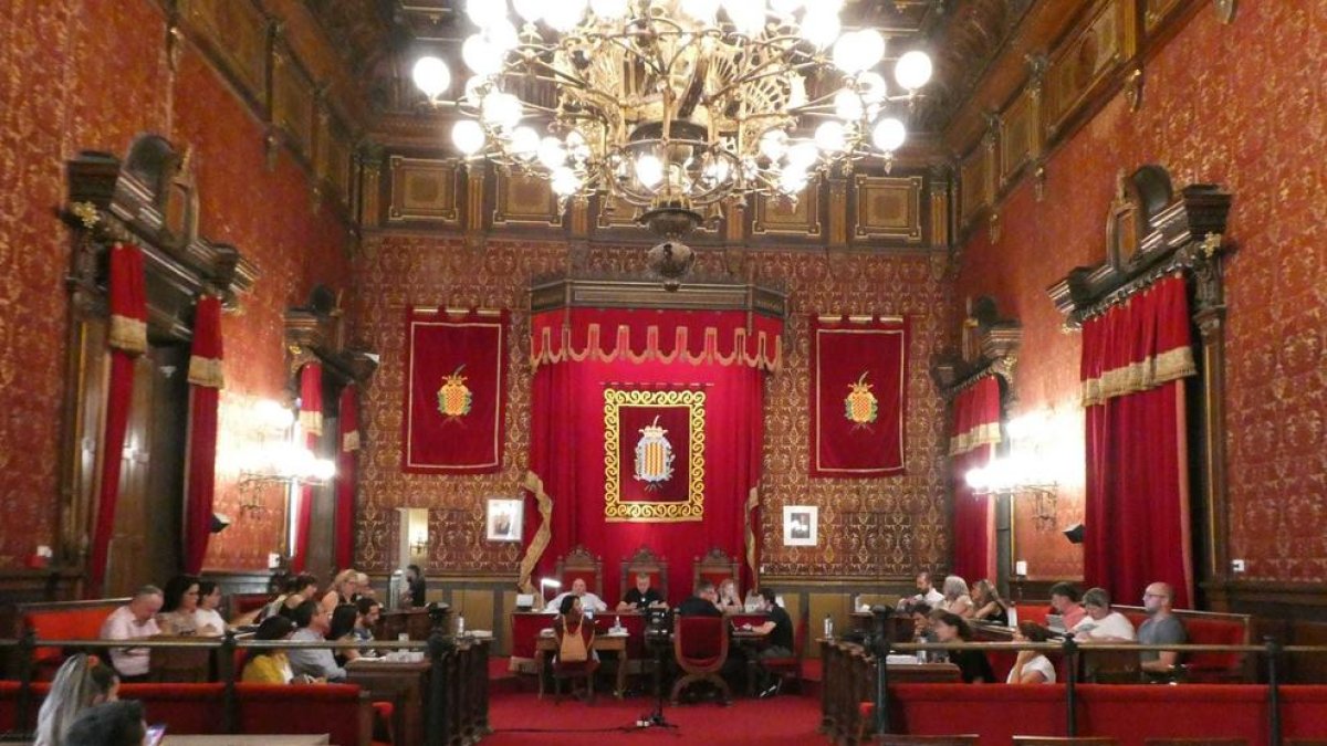 El plenari de Tarragona aprova sense cap vot contrari el modificatiu de crèdit del govern