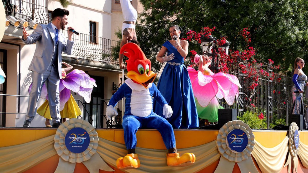 PortAventura ofrece 20 ofertas de trabajo con sueldos de hasta 14.600 euros