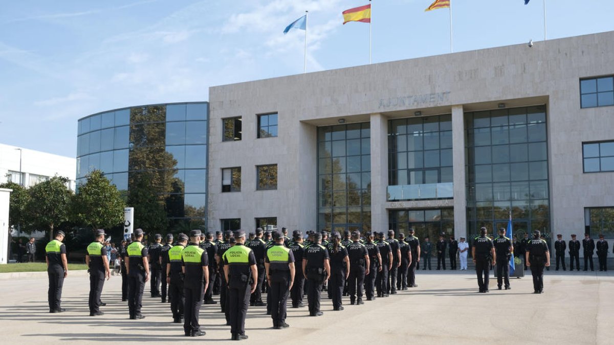El Ayuntamiento de Cambrils convoca seis plazas de agente funcionario de carrera de la Policía Local