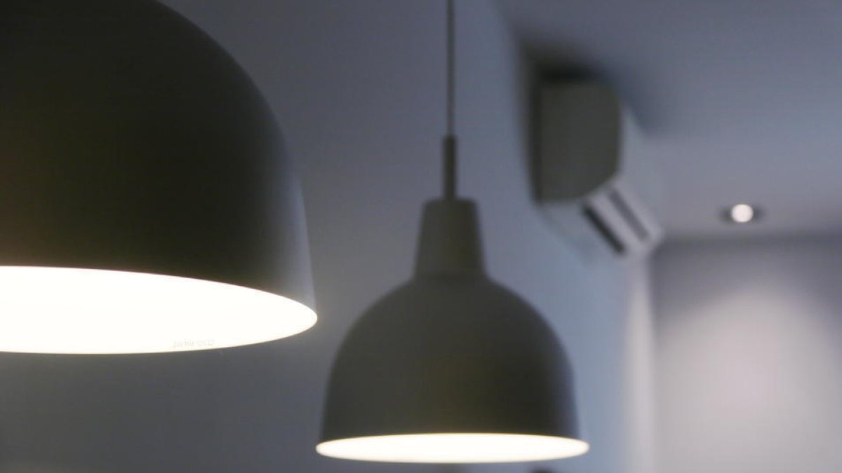 Afectats més de 1.700 abonats de Reus per la manca de subministrament elèctric