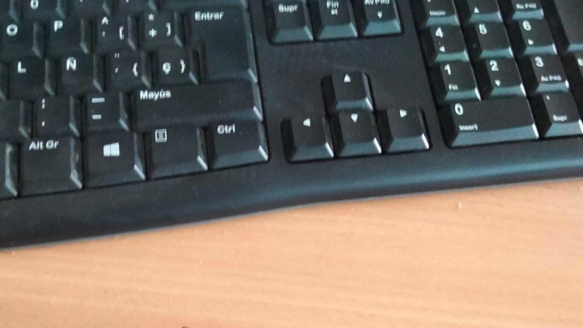 L'Institut Baix Penedès del Vendrell demanen més inversió davant la calor i el fred als centres