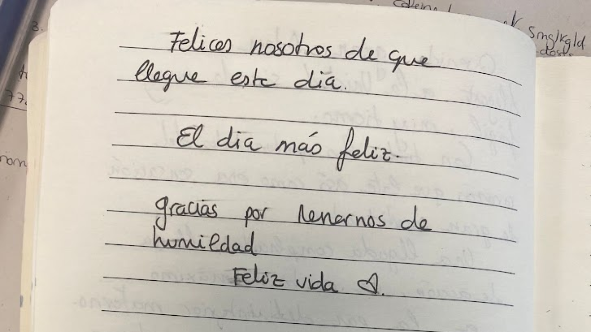 La unitat neonatal del Joan XXIII ofereix a les famílies dels prematurs elaborar un diari personal