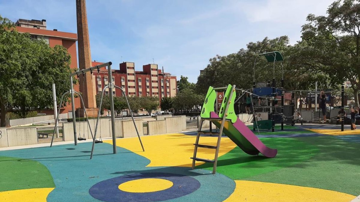 Reus repara tres parcs infantils