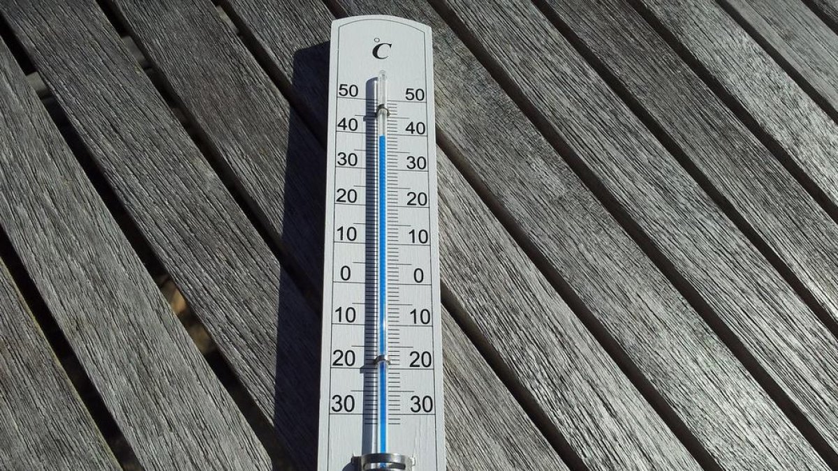 La ola de calor pone en riesgo la salud de las personas mayores, que tienden a deshidratarse