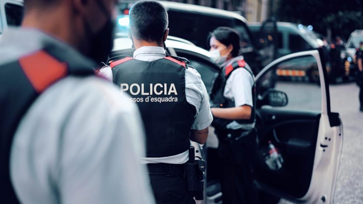 Mossos d'Esquadra, agentes, policía autonómica, policial, operación, dispositivo