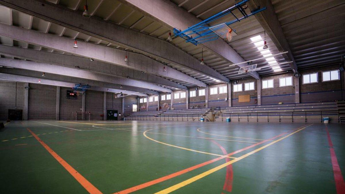 Adjudicadas las obras para cambiar el pavimento del pabellón de Sant Pere i Sant Pau