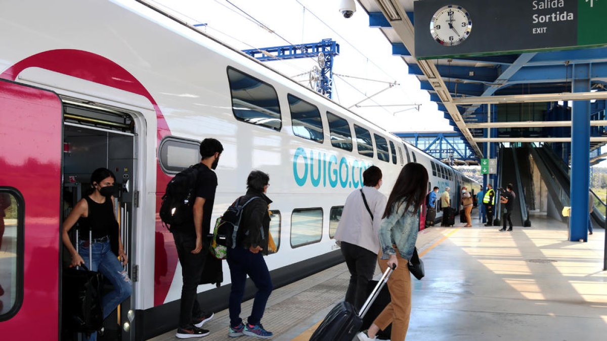Ouigo fa parada per primer cop al Camp de Tarragona amb la línia d'alta velocitat a baix cost Madrid-Barcelona