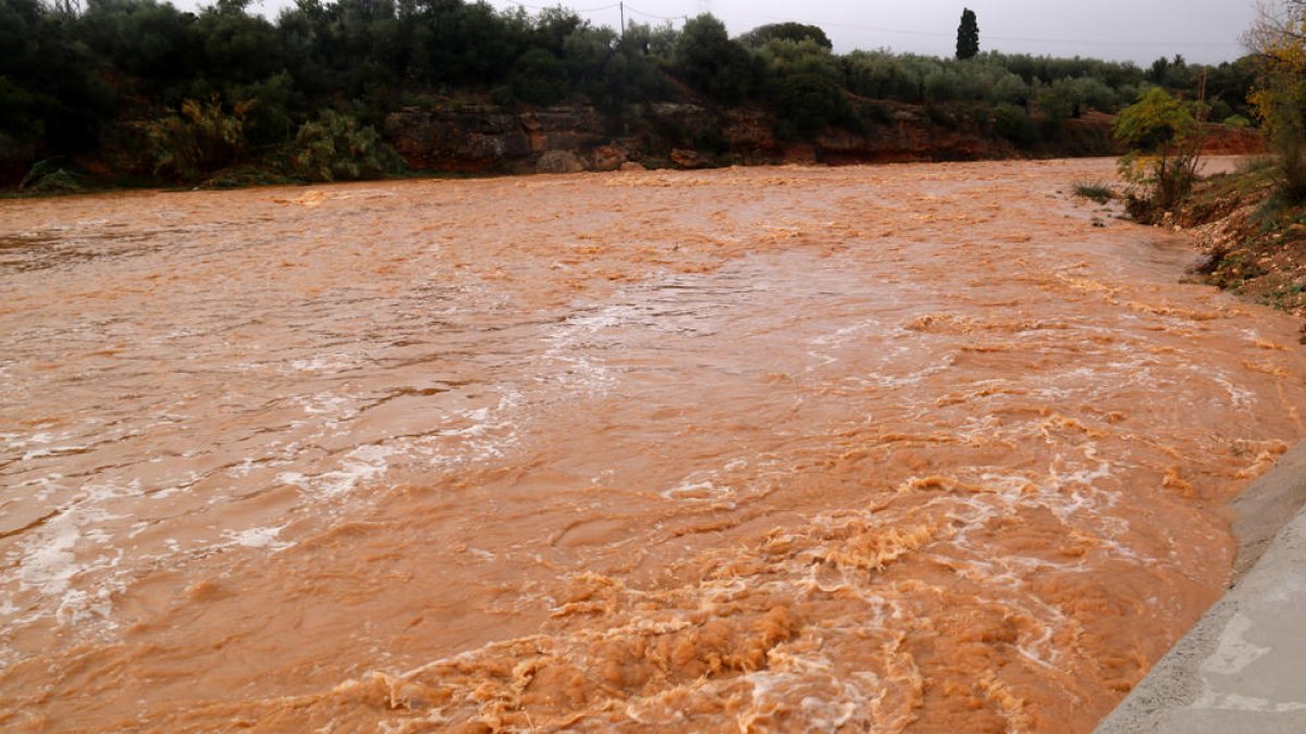 Protección Civil rebaja el plan Inuncat a la fase de prealerta por la remisión de la tormenta