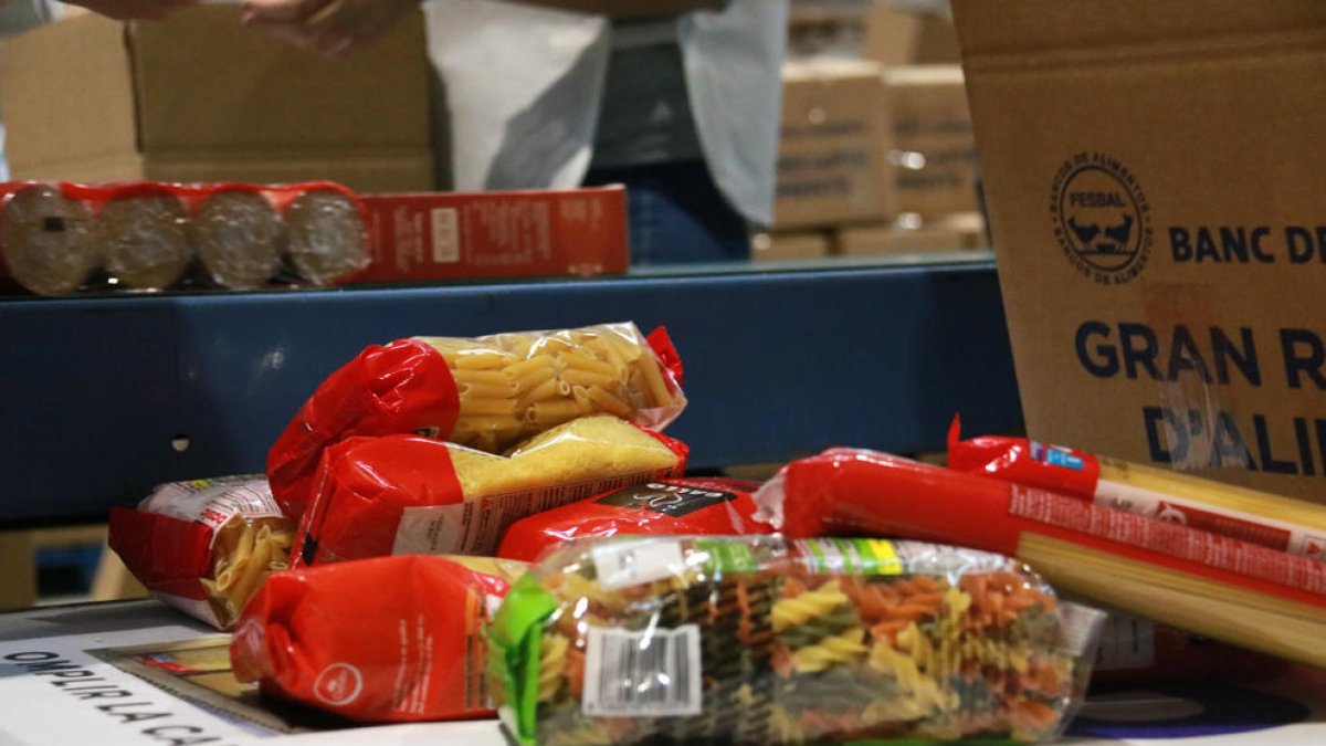 El Banc dels Aliments treballa a ple rendiment per superar les xifres del 2021 malgrat la pujada dels preus
