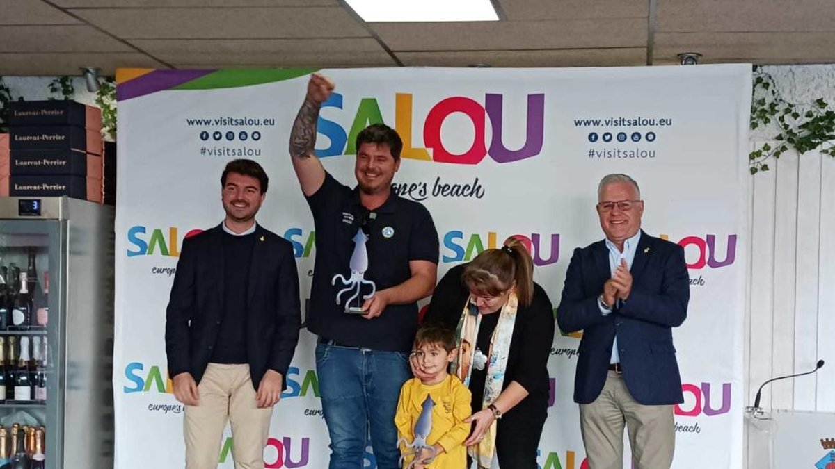 L'embarcació 'Bruleo' guanya el concurs de pesca de la XVLII Festa del Calamar