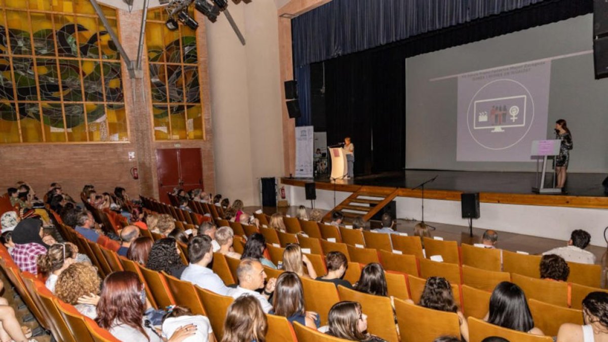 Quatre escoles de Tortosa i la URV guanyen el premi Federico Mayor Zaragoza