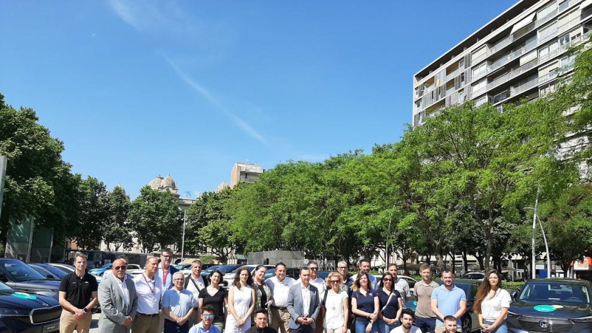 Rècord d'expositors a Reus en la VI edició de la mostra del vehicle híbrid i elèctric Velèctric