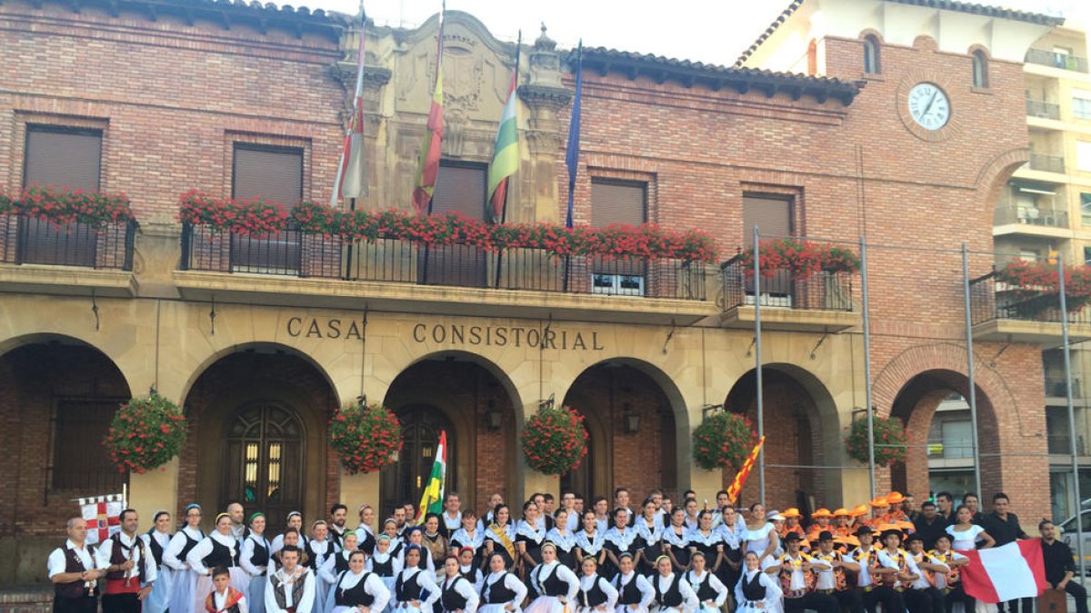 La música i dansa de l'Esbart Dansaire de Tarragona visita Calahorra