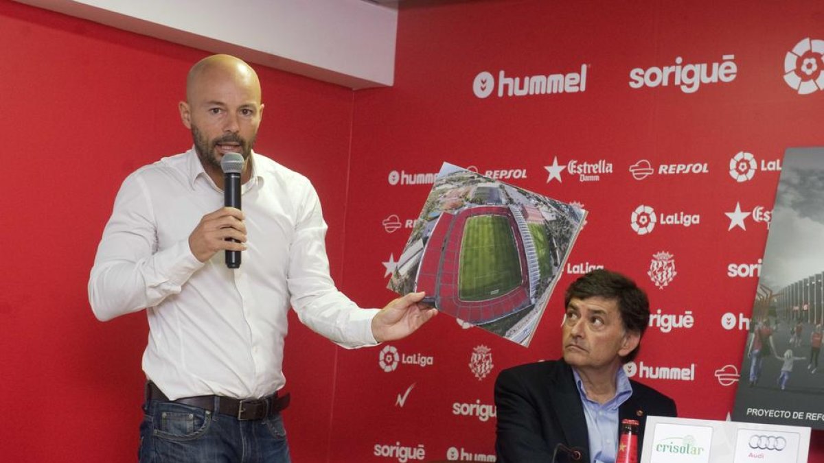 Tots els seients del Nou Estadi es pintaran de color grana