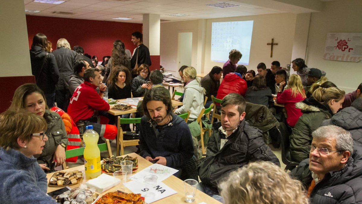 Uns 140 voluntaris compten les persones sense sostre de la ciutat
