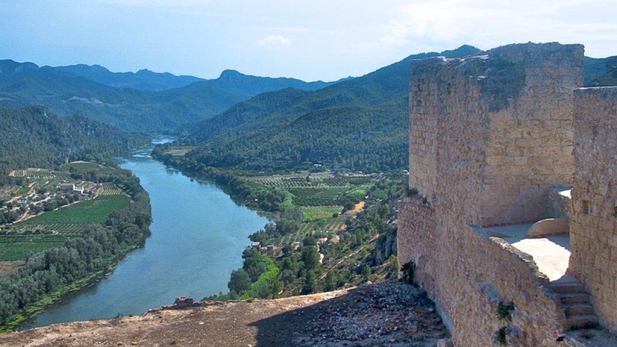 Aprovada la delimitació de l'entorn de protecció del Castell de Miravet