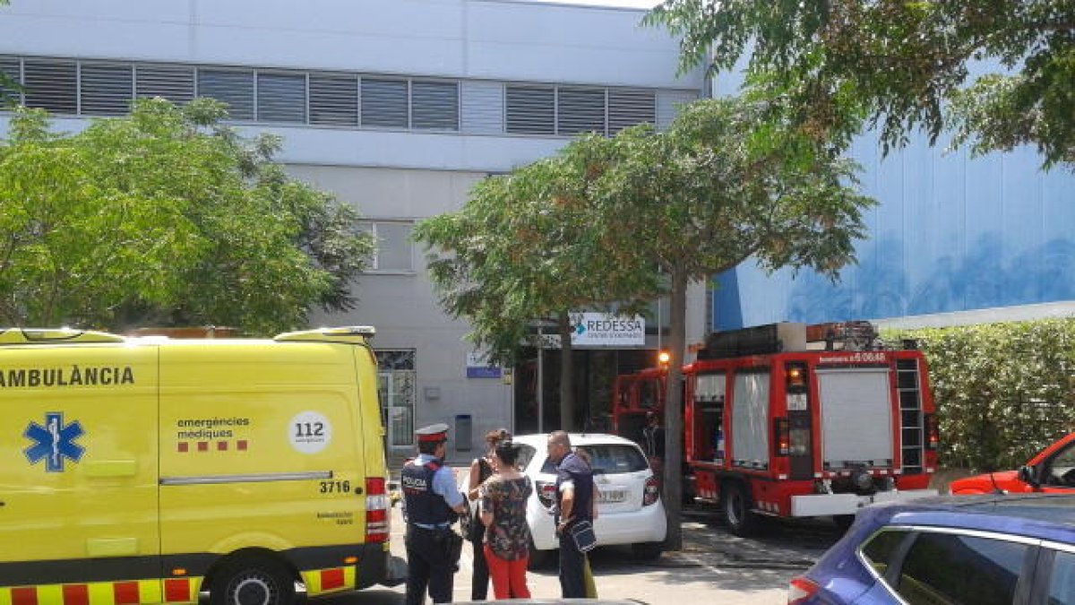 Desallotgen Redessa per un incendi en un restaurant
